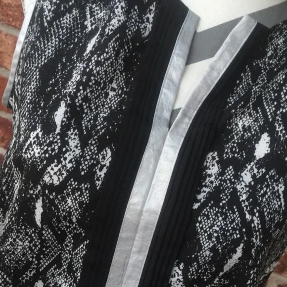 Calvin Klein two-piece top (1034)🦋 - Picture 5 of 6